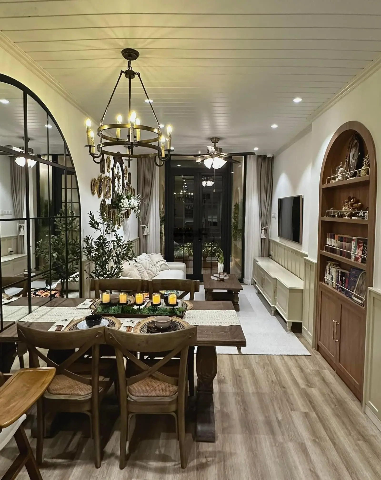 Bán 2 mặt tiền 4 tầng ngay phố tây Nguyễn Thiện Thuật, Nha Trang