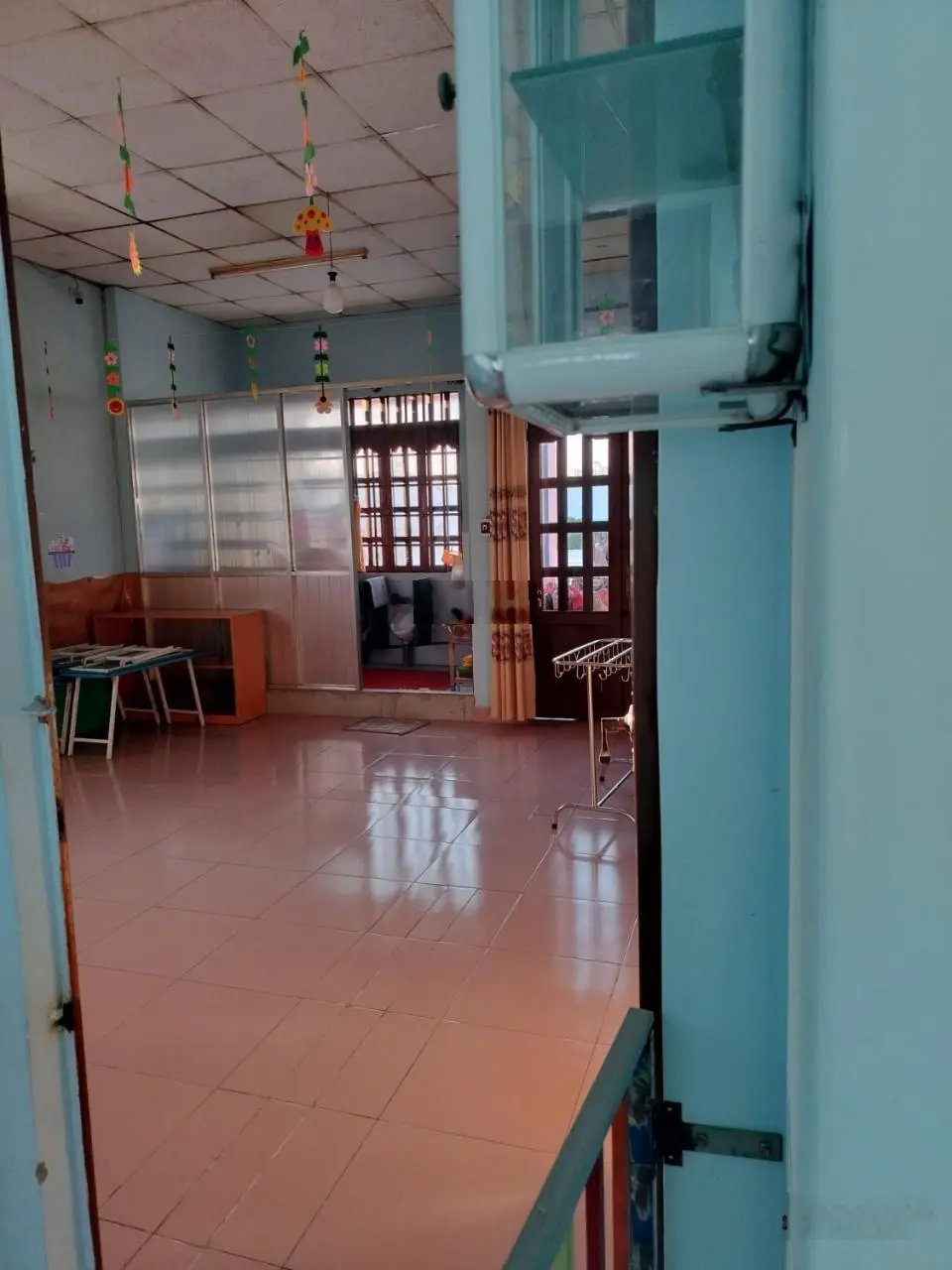 Nhà 1 trệt 1 lầu đường nhựa Vĩnh Phú