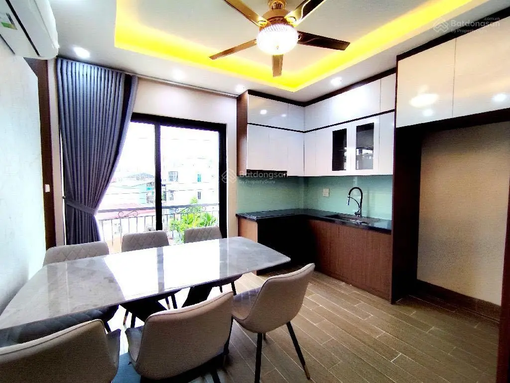 Tôi cần bán nhà đẹp phố Đặng Văn Ngữ - quận Đống Đa MT rộng ô tô kinh doanh tốt, giá rẻ