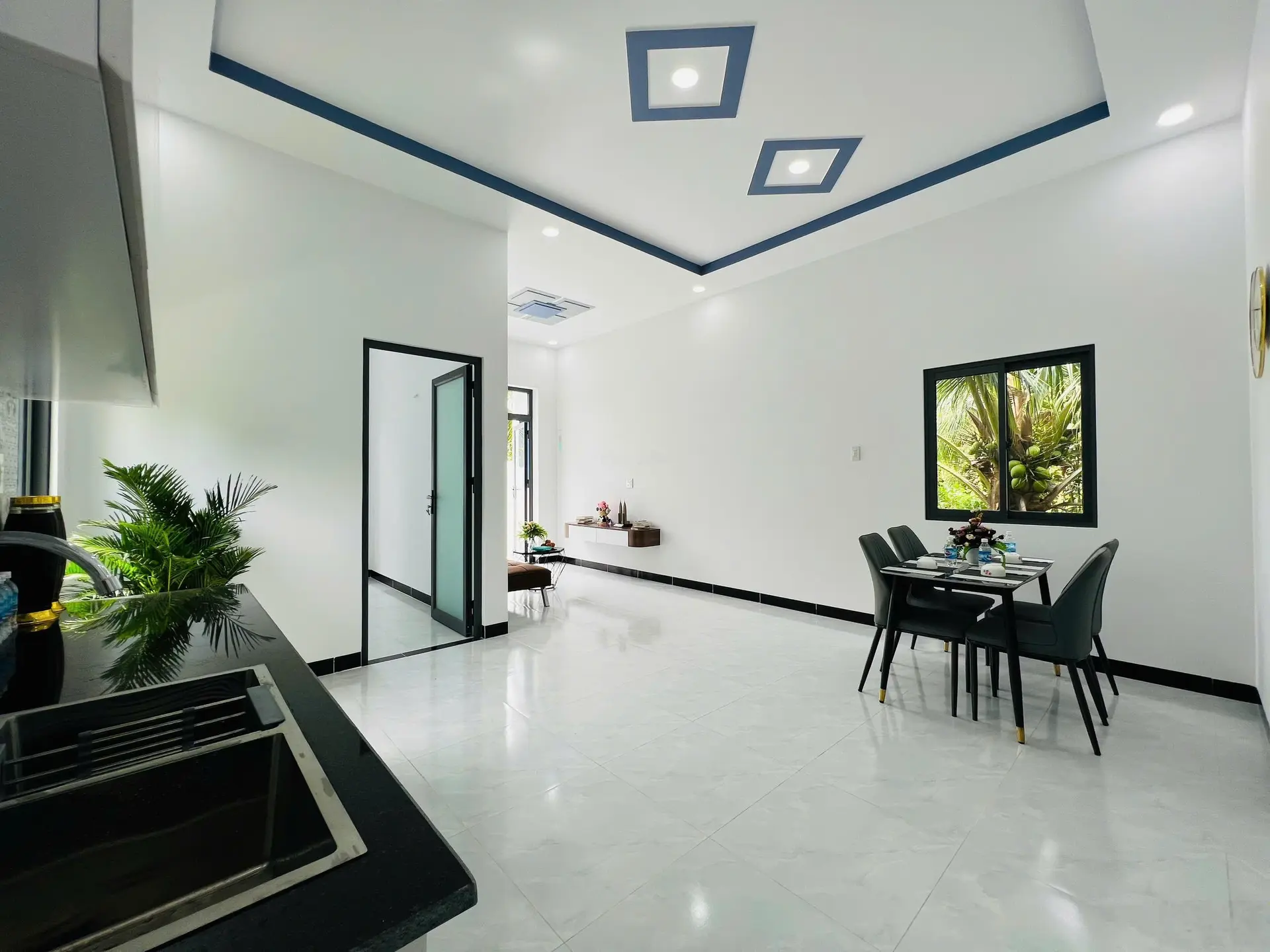 Bán nhà Trung tâm thị trấn diên khánh, nhà 2 phòng ngủ, nhà mới đẹp giá bán 1,950 tỷ
