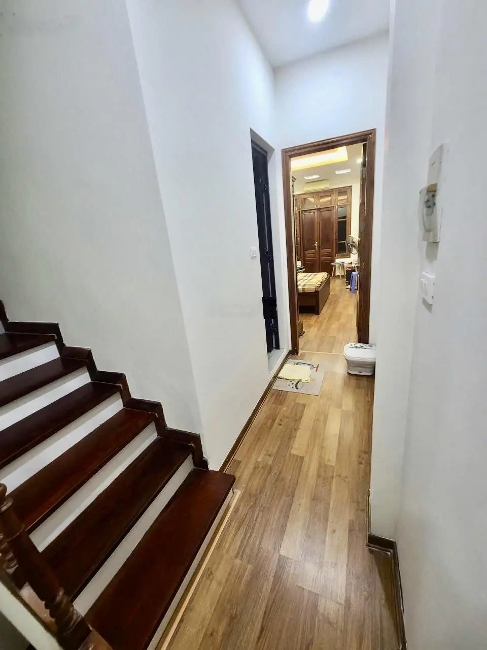 Bán Gấp Nhà Phố Víp Thái Hà Ngõ Thông Ô Tô Đỗ Cửa Diện Tích 58m Nhà 4 Tầng Giá Cực Tốt, Chào 12 Tỷ