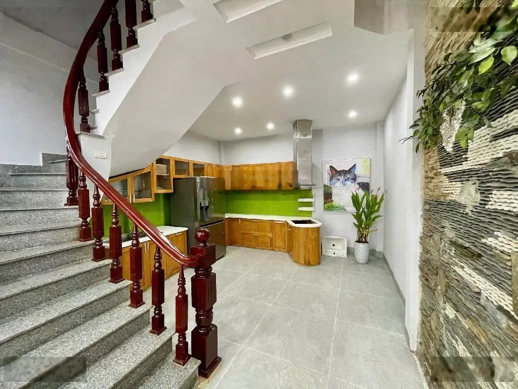 Bán nhà Tân Mai, 55m2 x 4 tầng, mặt tiền 4,5m, gần trường, chợ...- tiện ích đầy đủ, giá chỉ 6,75 tỷ