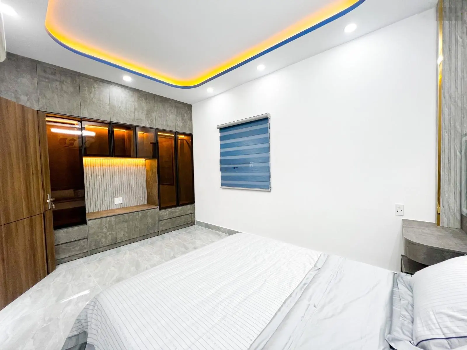 Bán nhà mới full nội thất CN 50,3m2 hoàn công đường xe hơi vào nhà gần quận 7