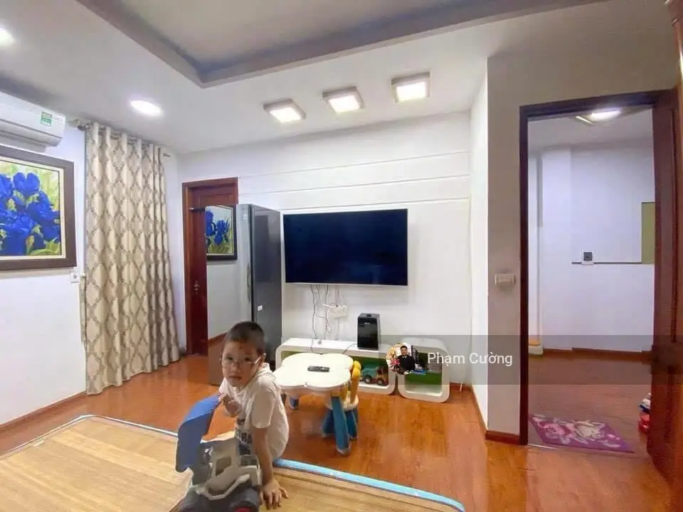 Cần tiền bán gấp nhà Phân Lô ô tô vào nhà phố Thái Hà, Đống Đa giá giật mình 69m2 - 18.2 Tỷ