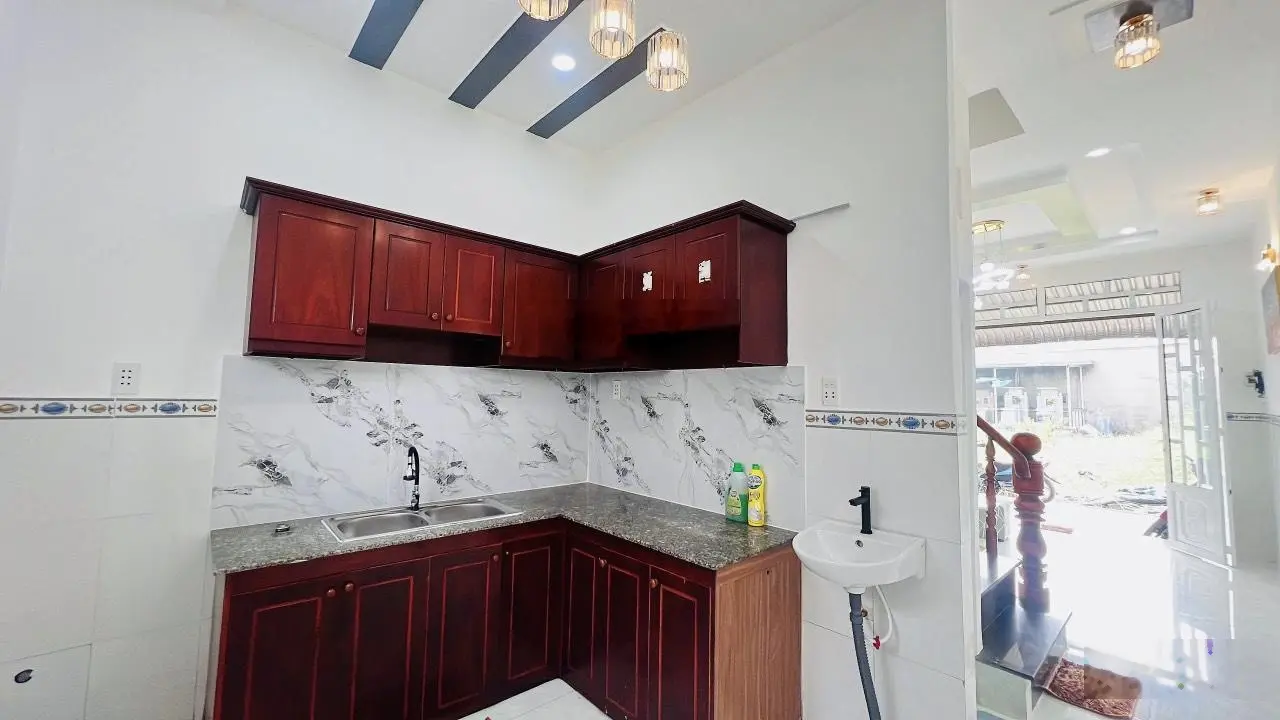 Nhà Cần Giuộc, ngay phòng công chứng Bích Thuỷ chỉ 798tr