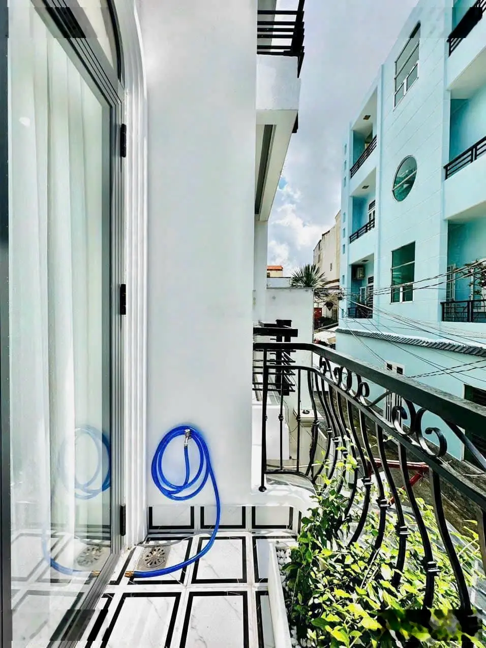 Nhà 51m2 hẻm 5m Dương Bá Trạc, P1, Q8 gần trường Rạch Ông giá 2 tỷ 250. Xây 1trệt 2lầu,sổ hoàn công