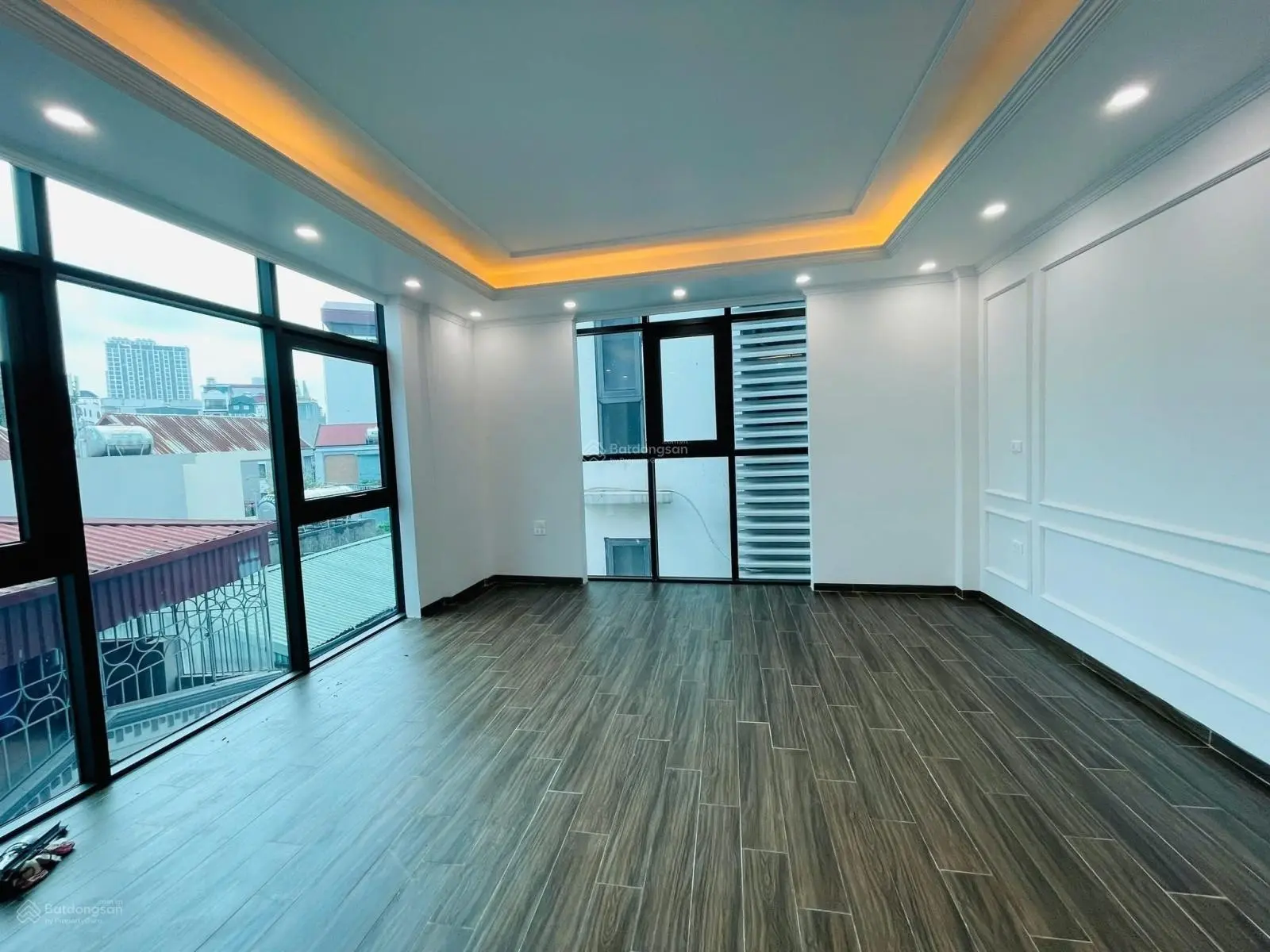 Đừng bỏ lỡ 1 siêu phẩm nhà đất nằm ngay tại trung tâm Hà Nội-7 tầng Tmáy-Lô góc- Ôtô vào nhà