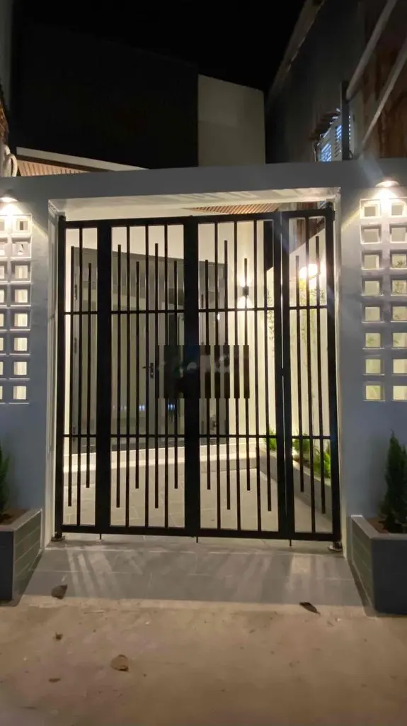 NHÀ HẺM 7 HÙNG VƯƠNG, GẦN CẦU CHỮ Y, NẰM GIỮA 2 ĐƯỜNG LỚN THÔNG THUONG