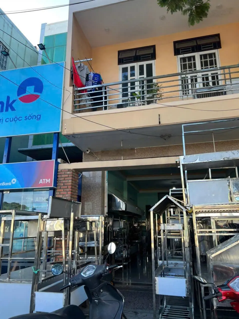 Bán nhà 2 tầng gần Vincom Đà Nẵng đường Ngô Quyền đang cho thuê kinh doanh tốt giá siêu tốt T10