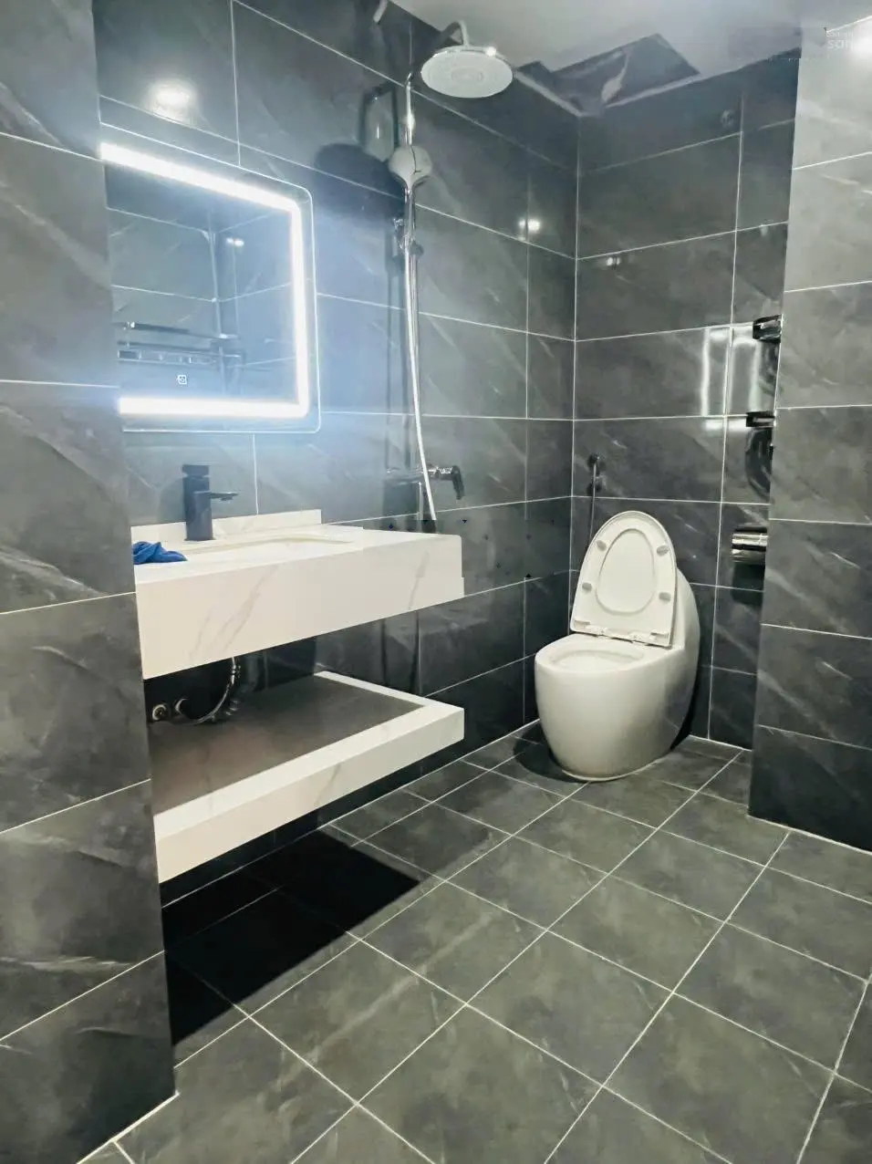 Bán căn hộ chung cư The Pride, giá 3,85 tỷ, diện tích 75m2, pháp lý đầy đủ, full nội thất, có tl