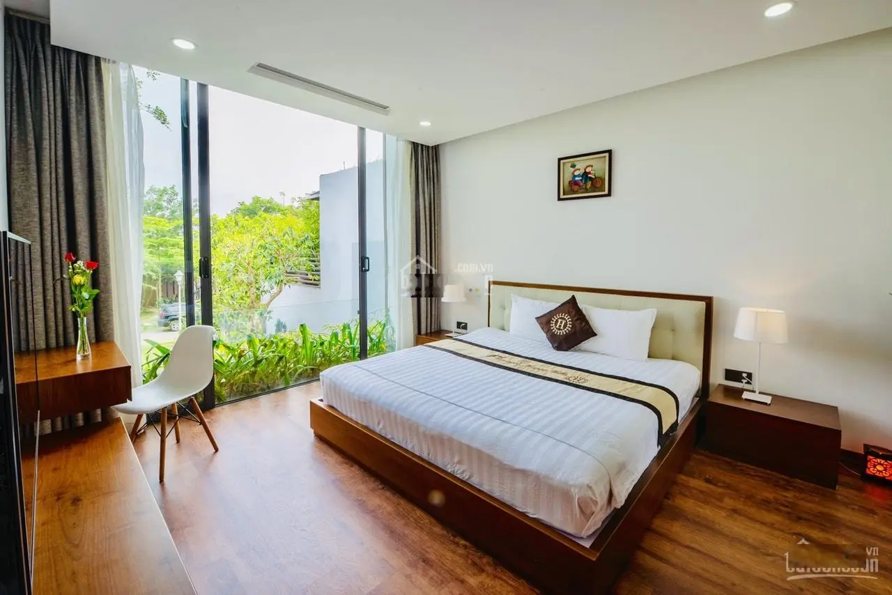 Bán gấp biệt thự Hoàng Oanh, 450m2, lô góc 2 mặt tiền, view hồ tại Flamingo Đại Lải, LH: 0931 793 ***