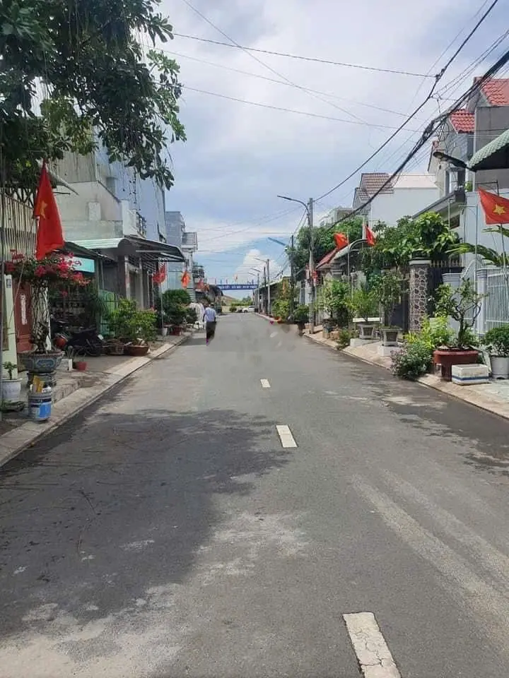 Bán nền đất thổ cư sổ hồng riêng cấp phép xây dựng chính giá dưới 2 tỷ