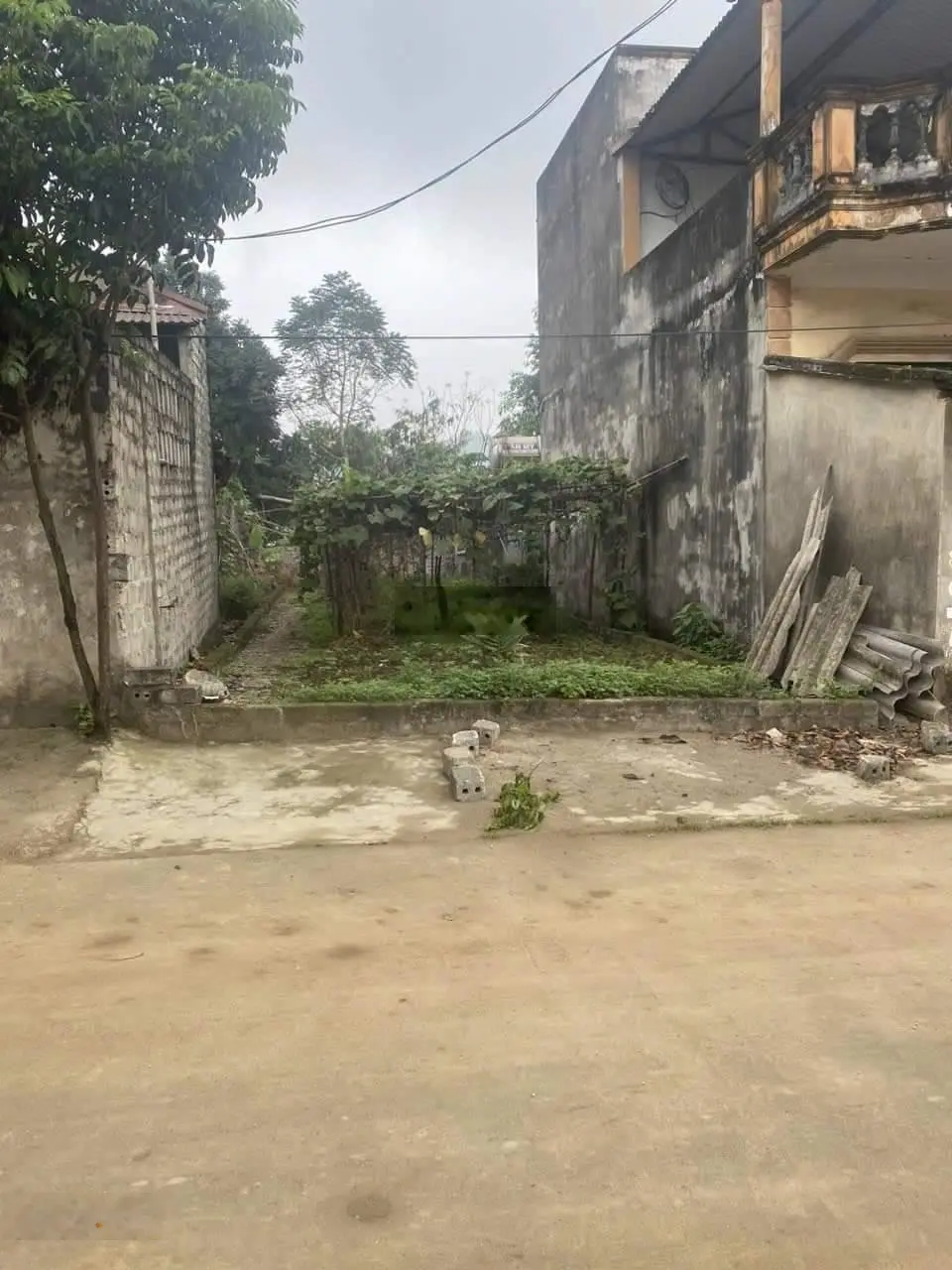 Chủ gửi bán 118m2 thổ cư 100m2. Ngay sát cạnh ngã tư Chợ Cá