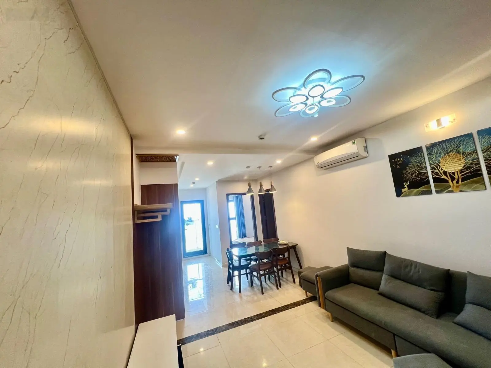 Chính chủ bán căn 2 ngủ HPC siêu đẹp. Full nội thất. 0907 776 ***