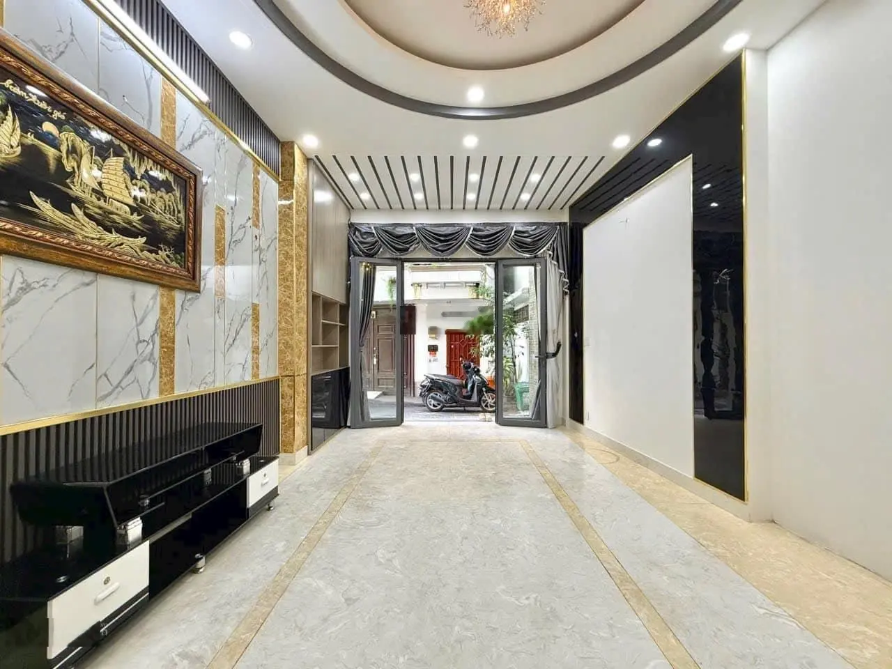 Hàng hiếm căn duy nhất Nguyễn Văn Công P3 HXH 4 tầng 4pn 3wc full nội thất