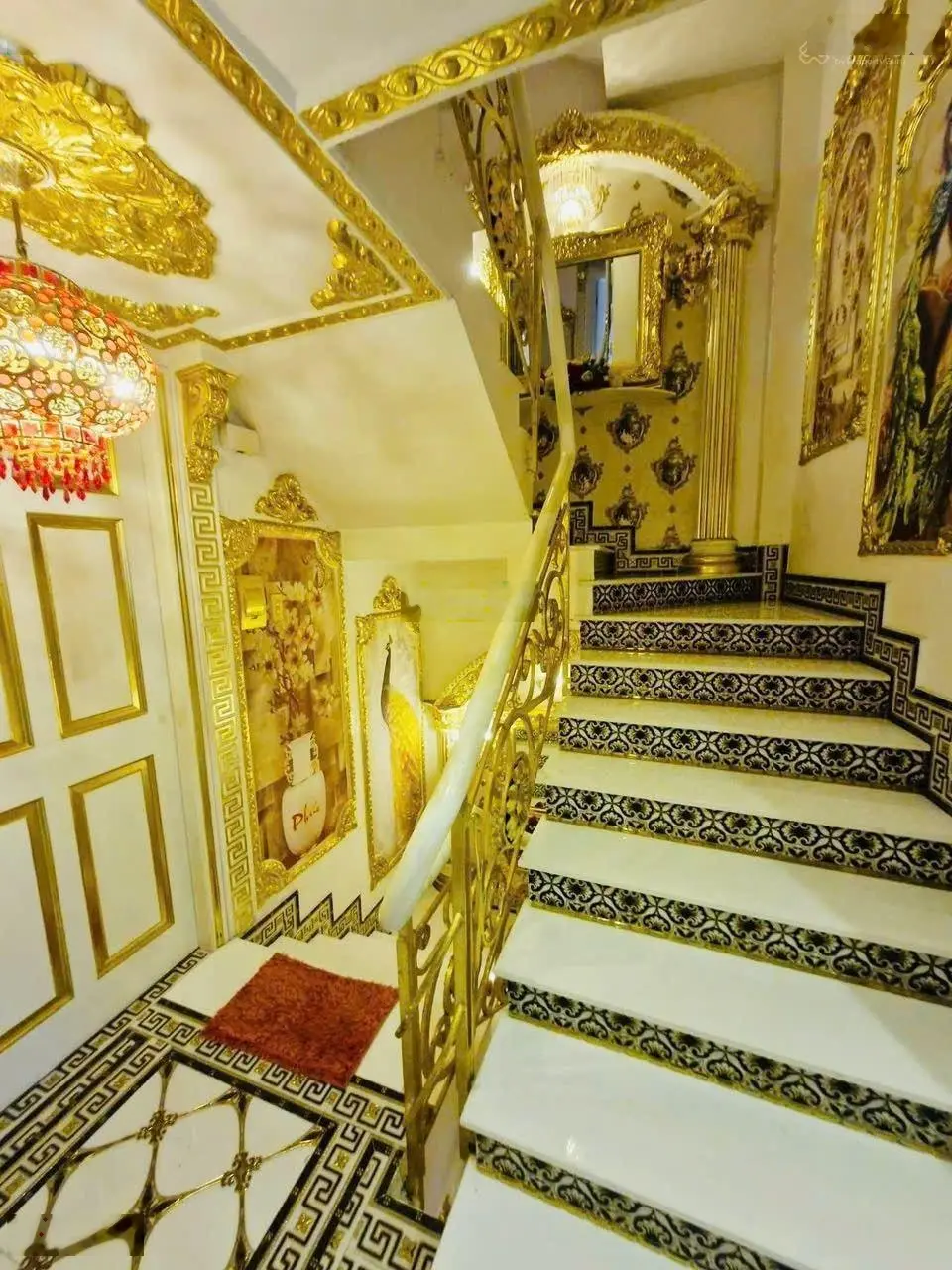 Siêu phẩm Q. 7. 5 tầng dát vàng hoàng gia. 65m2. 8PN, 8WC, spa, karaoke. SHR. Chỉ 9tỷ1