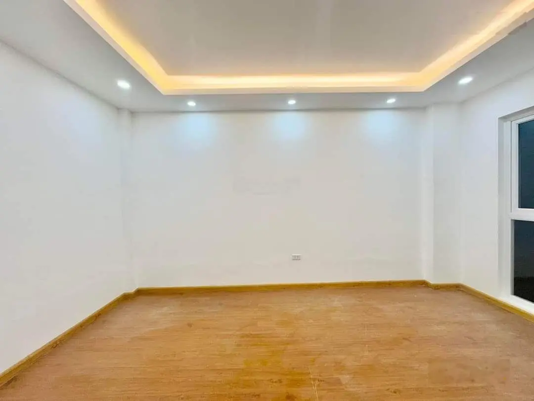 Chính chủ bán nhà khương đình - tx - lô góc - kinh doanh - 30m ra đường ô tô - 40m - 7 tỷ.