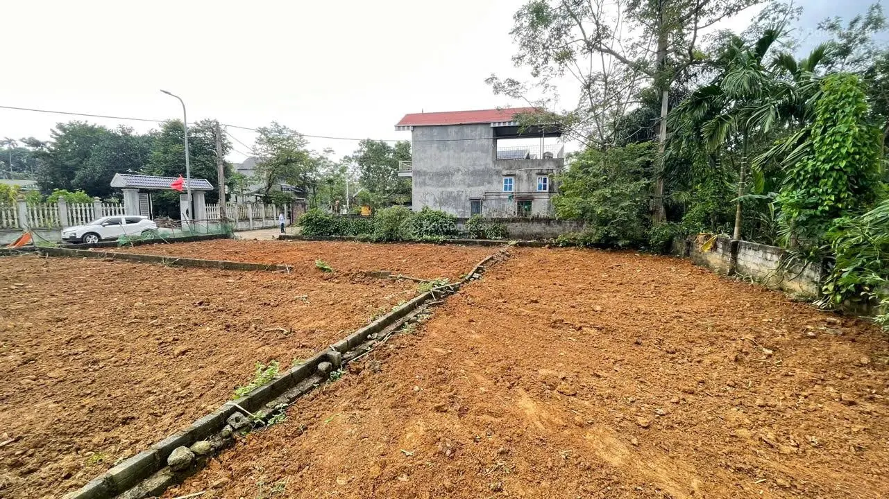 Bán đất đường Phú Mãn, Quốc Oai, Hà Nội - 137.3m2, giá 15 triệu/m2