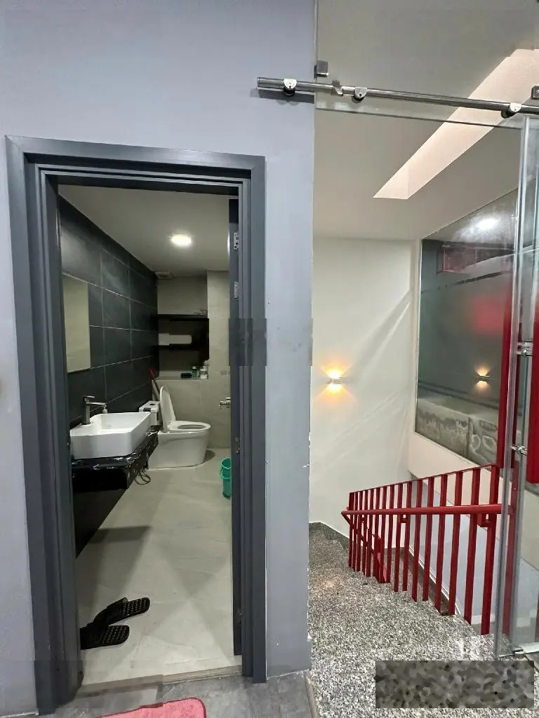 Giảm sốc 3 tỷ, Nhà KDC Cityland Center Hills,Trần Thị Nghỉ - Nguyễn Oanh, có hầm, 72tr/tháng