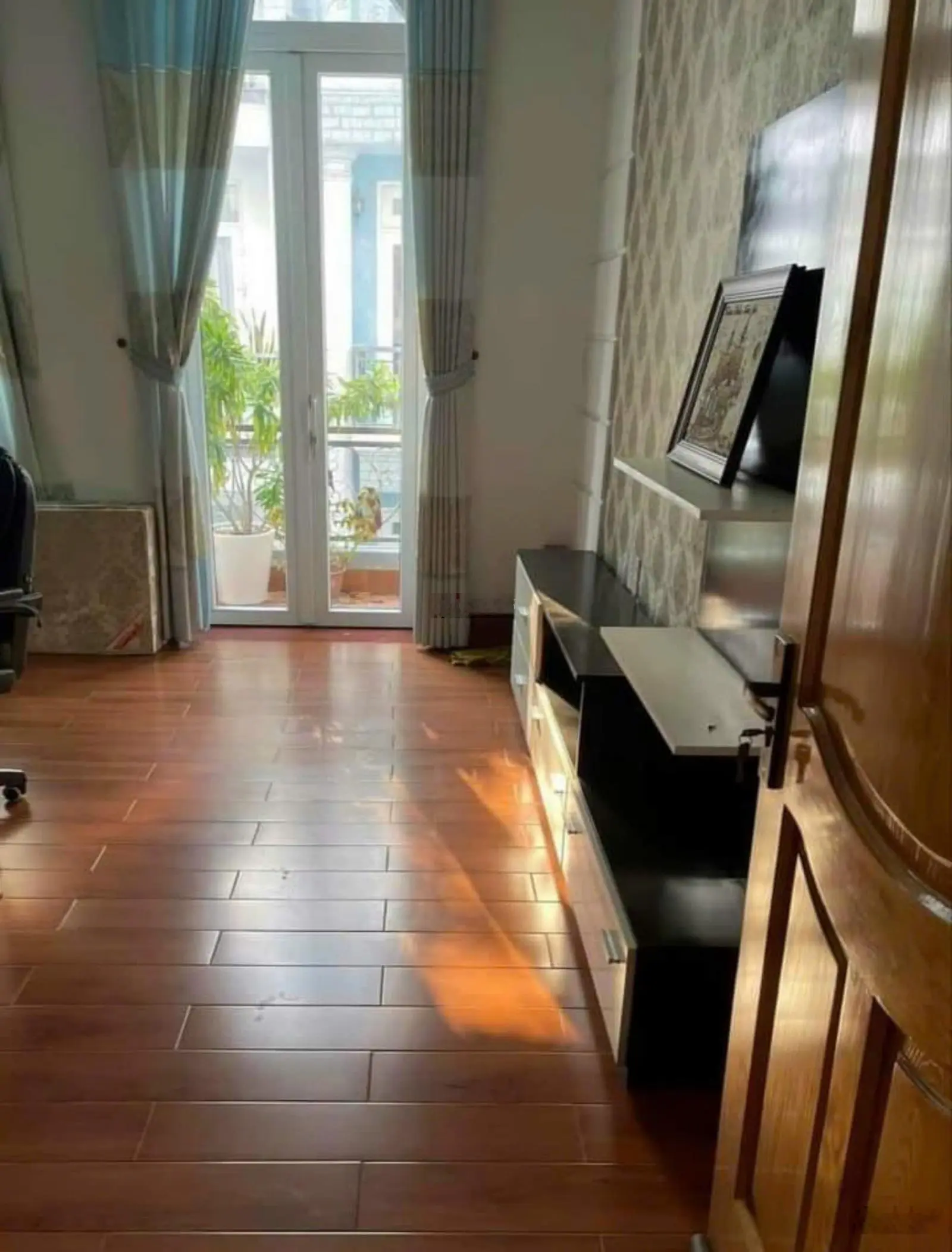 Kẹt vốn bán gấp nhà hẻm ô tô Cửu Long Tân Bình. Diện tích 47,7m2