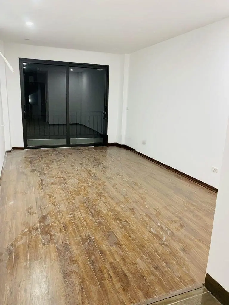 Bán nhà riêng tại đường tứ liên, giá siêu tốt,chỉ 12,5 tỷ vnd - 46m2, 4 pn, 4 pt