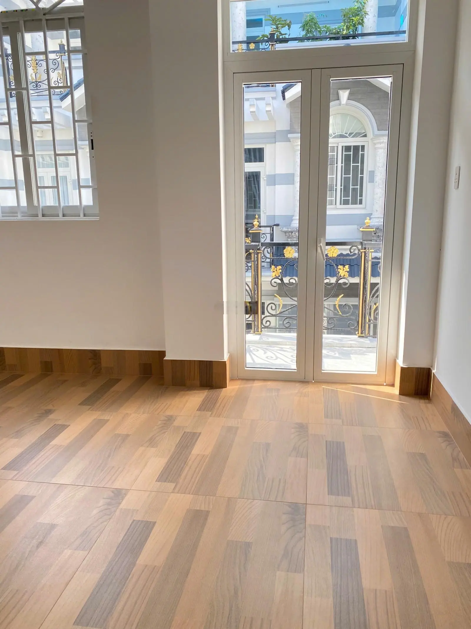 Bán nhà mới 4 tầng, 54m2, SHR Võ Văn Kiệt, Bình Tân giáp Aeon Mall