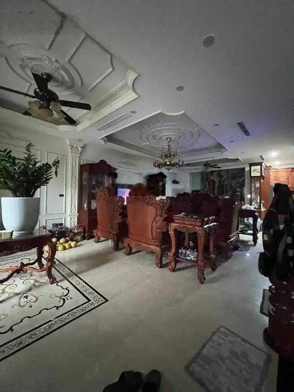Bán biệt thự song lập Romantic 120m2 x 6T thang máy NT đầy đủ bảo vệ 24/7 Xuân La, Tây Hồ giá 52 tỷ