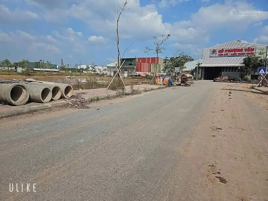 Bán gấp đất nền dự án CCN Làng Nghề Minh Phương tại ĐT 303, giá 8,5 triệu / m2, diện tích 395m2