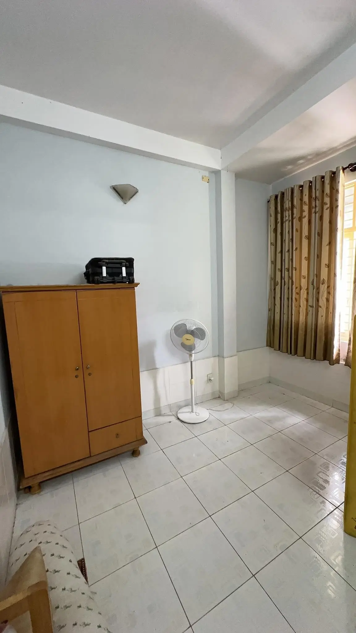 Nhà ~69m2, khu Phan Xích Long Phan Tây Hồ P7, Phú Nhuận, 3 tầng 5P ngủ, không QH, không LG