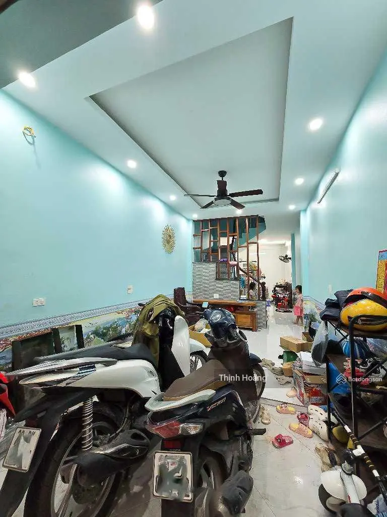 Bán nhà Thạch bàn 48.2m2 4 tầng mt3.2, dân xây, oto đỗ cửa 6.29ty
