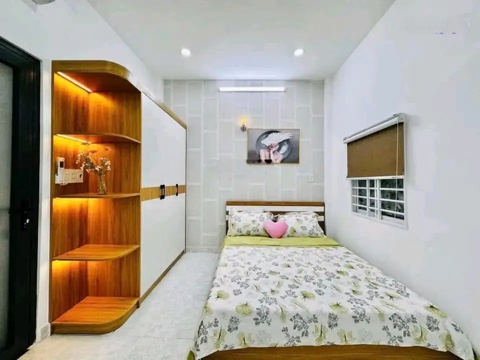 SANG NHƯỢNG GẤP 2 tỷ 550 nhà 43m2 Nguyễn Phúc Nguyên, Quận 3. Cách BV Mắt 100m thuận tiện di chuyển