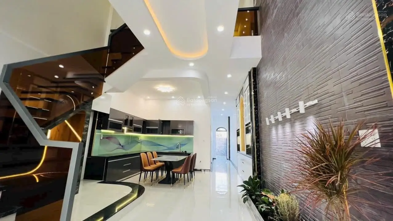 Bán ngộp căn ngay Đặng Văn Bi, Thủ Đức 70m2 sổ hồng riêng, đang cho thuê 25 triệu/th