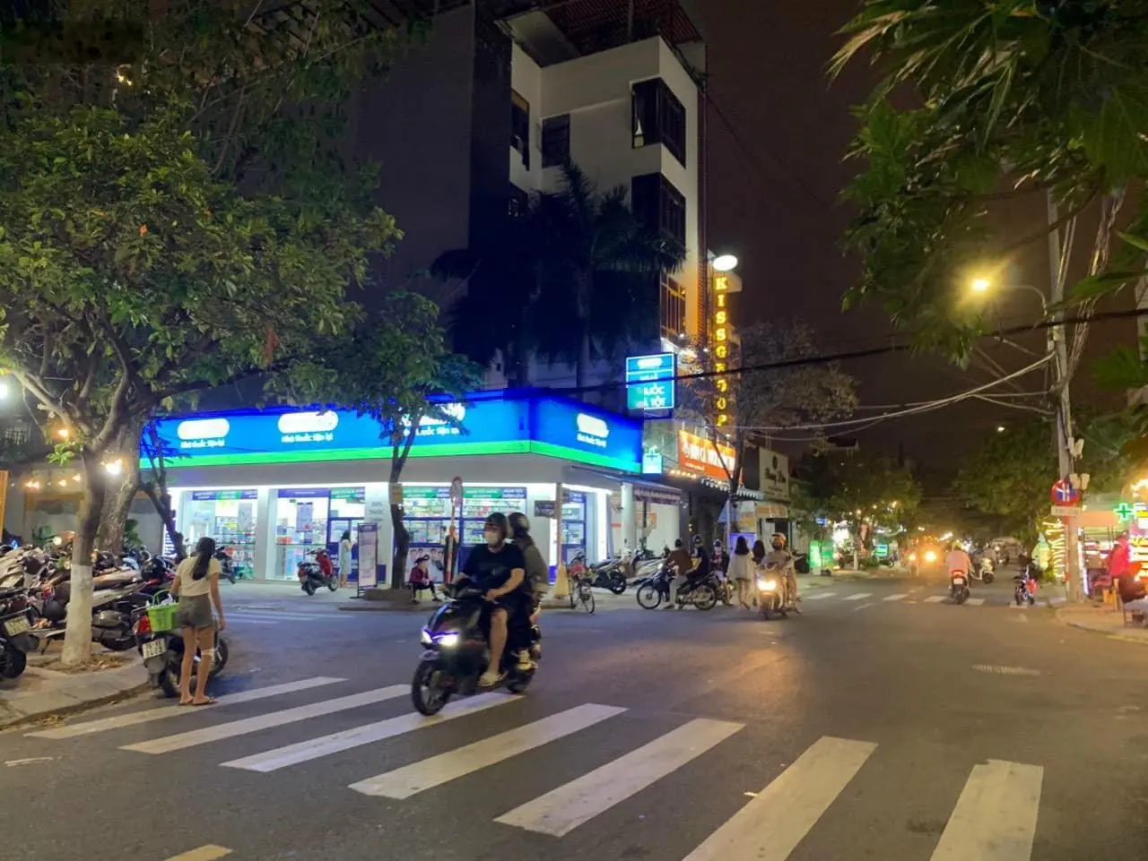 Hơn 11 tỷ - Hàng hiếm nhà phố Châu Thị Vĩnh Tế siêu vip giá tốt nhất biển Mỹ Khê phố tây An Thượng