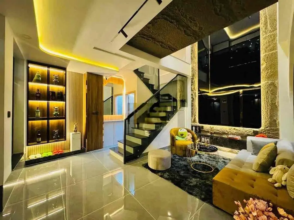 BÁN NHÀ ĐẸP 5 TẦNG PHAN XÍCH LONG PHÚ NHUẬN - HXH NGANG BỀ THẾ 6M