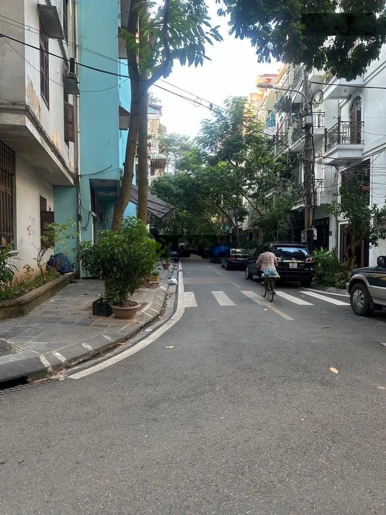 Nhà phố Bạch Đằng, Đầm Trấu ,45m2, 5 tầng, có gala oto, trang bị thang máy nhập khẩu, giá 9.9tỷ