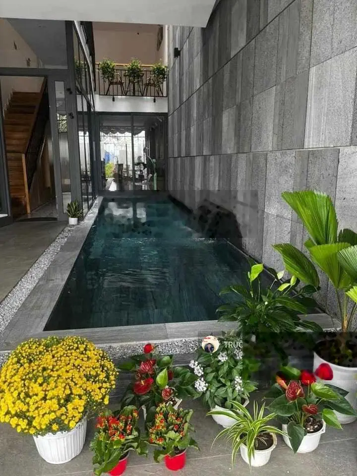 Bán nhà đẹp có hồ bơi Nam Việt Á gần Sông giá rẻ đang cho thuê 23tr/tháng