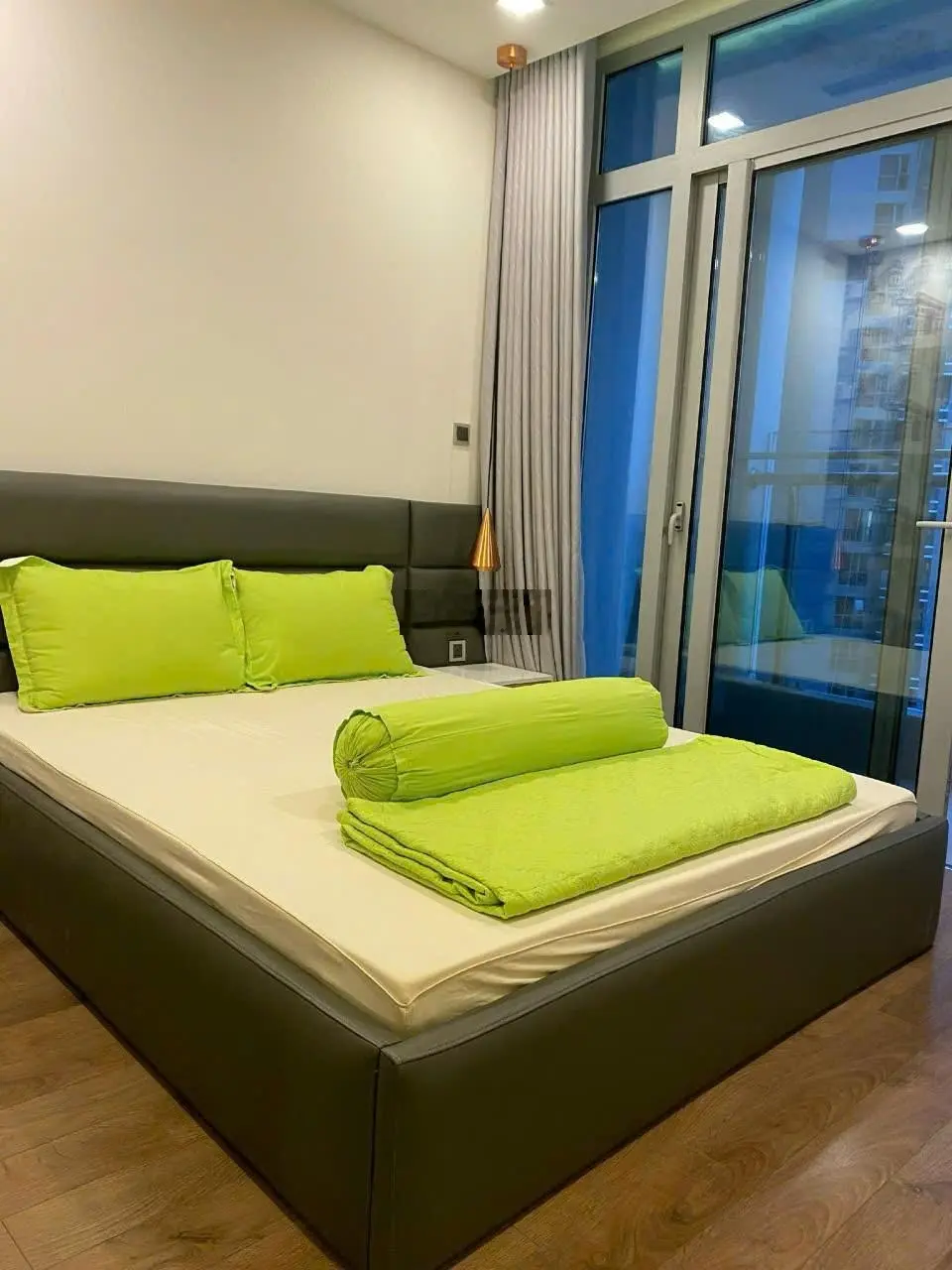 Siêu vip! Bán nhanh căn Park 1, 3PN giá siêu tốt Vinhomes Central Park - LH 0942 570 ***