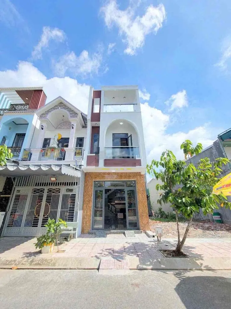 BÁN NHÀ 3 Phòng Ngủ Chợ Phú Phong Thuận An Bình Dương