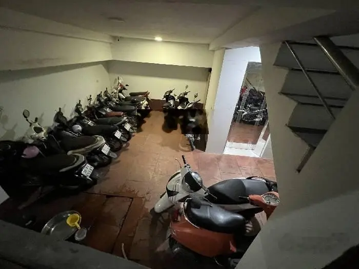 Bán tòa ccmn mới phố Nguyễn Trãi, ô tô vào nhà 9 tầng- 129m2- mặt tiền 9.3m- 30.5 tỷ