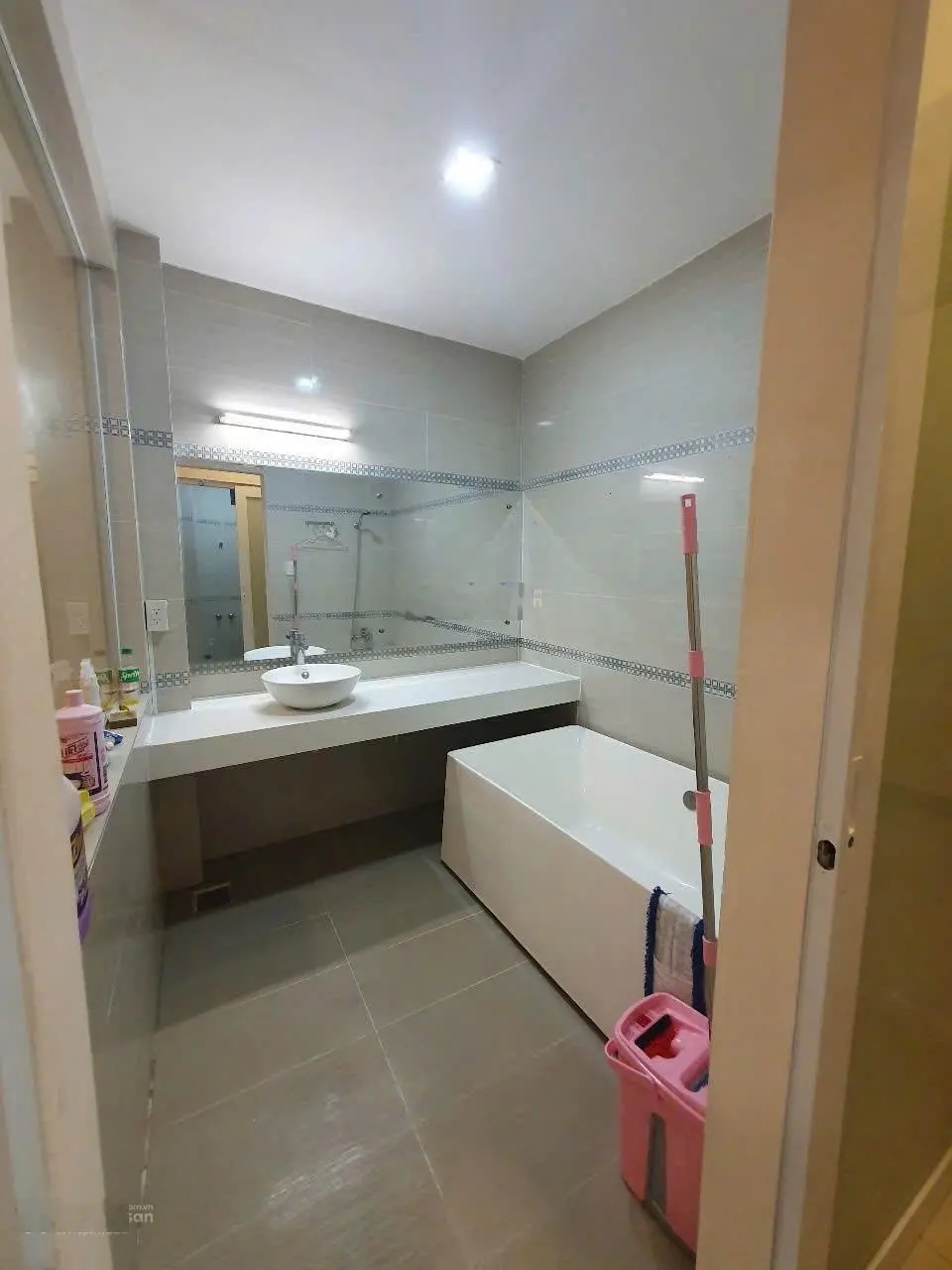 Nhà mặt tiền Âu Cơ - Phước Tân Nha Trang, 123m ngang đẹp 9,2 m thích hợp xây căn hộ Giá 14,5 tỷ