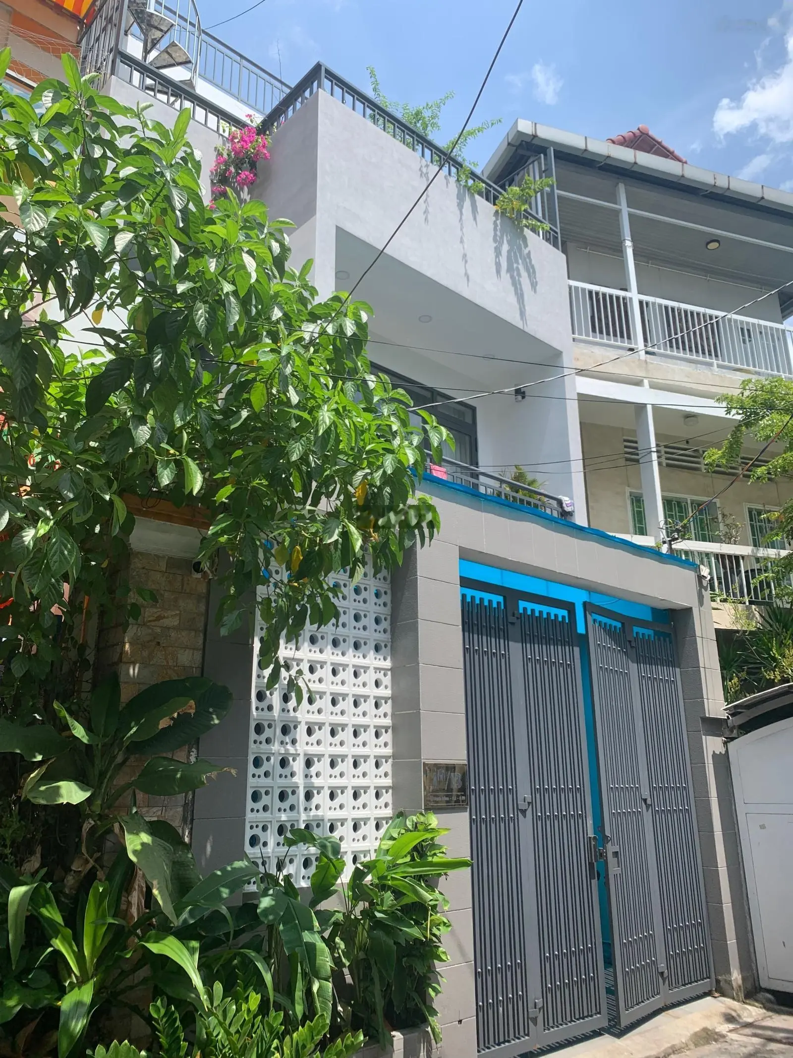 Bán nhà HXH Cộng Hòa, P13, DT: 5 x 15,5m, CN: 76m2, 1 lầu, giá: 9,9 tỷ TL