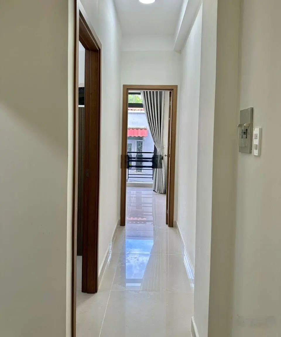 Mua nhà tặng nội thất Đ. Nguyễn Đình Chiểu, P3, Quận 3. Hẻm 4m, DT 32,3m2, Giá 2tỷ030, sổ chính chủ