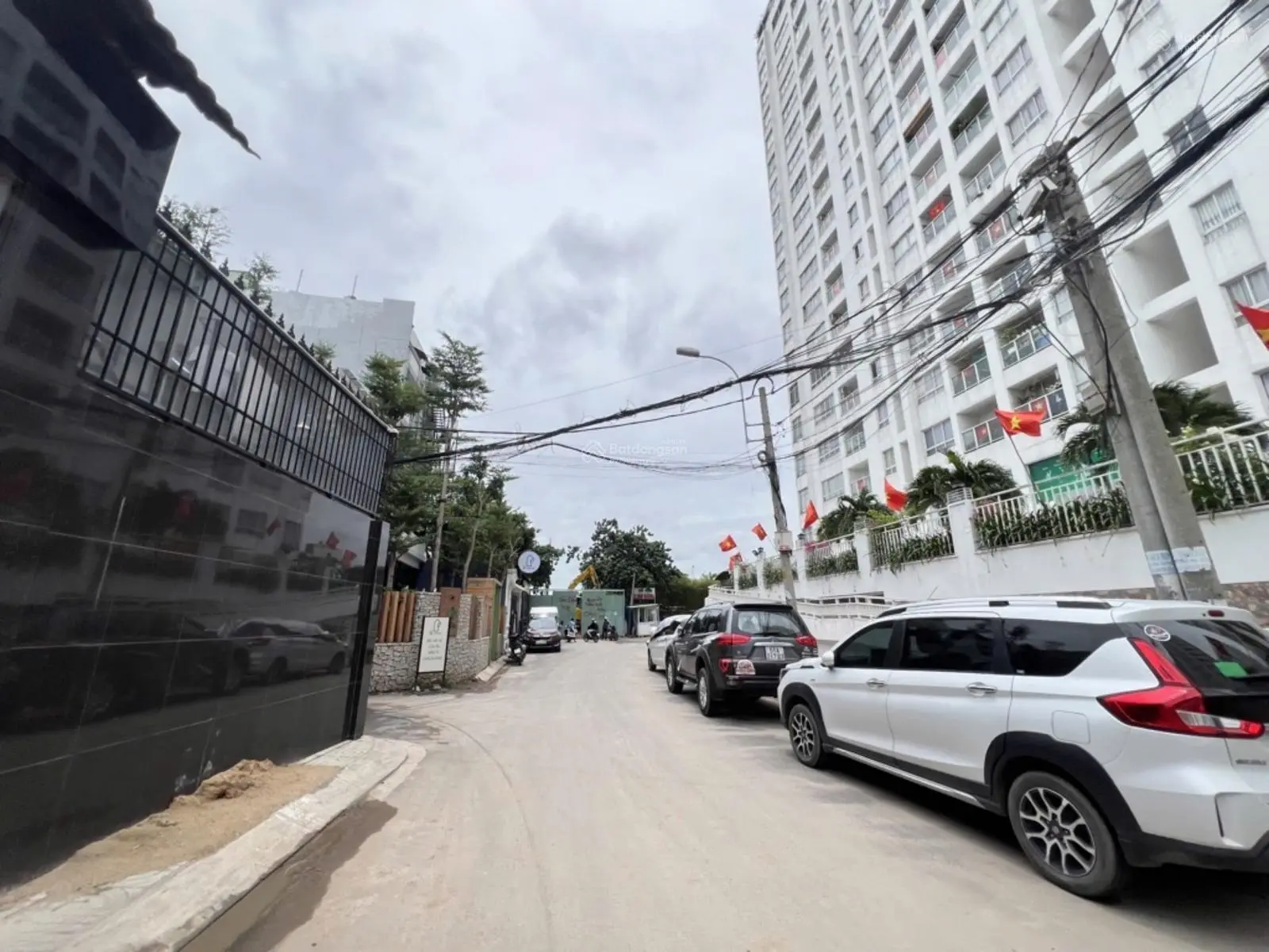 Bán nhà hẻm 6m ngay chung cư 4s linh đông, thủ đức. 115m2, 4 tầng, 4pn, giá 8,6ty tl