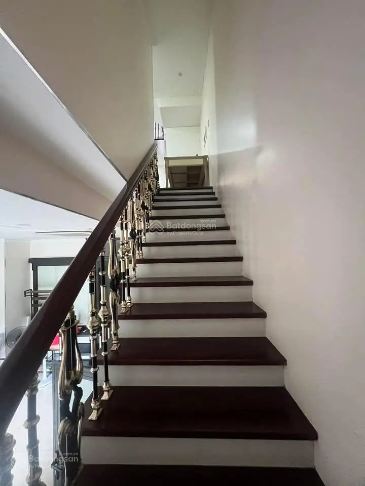 Bán căn nhà phố Thủy Trúc nhà thiết kế 4 tầng, 4 phòng ngủ, tổng diện tích 295m2