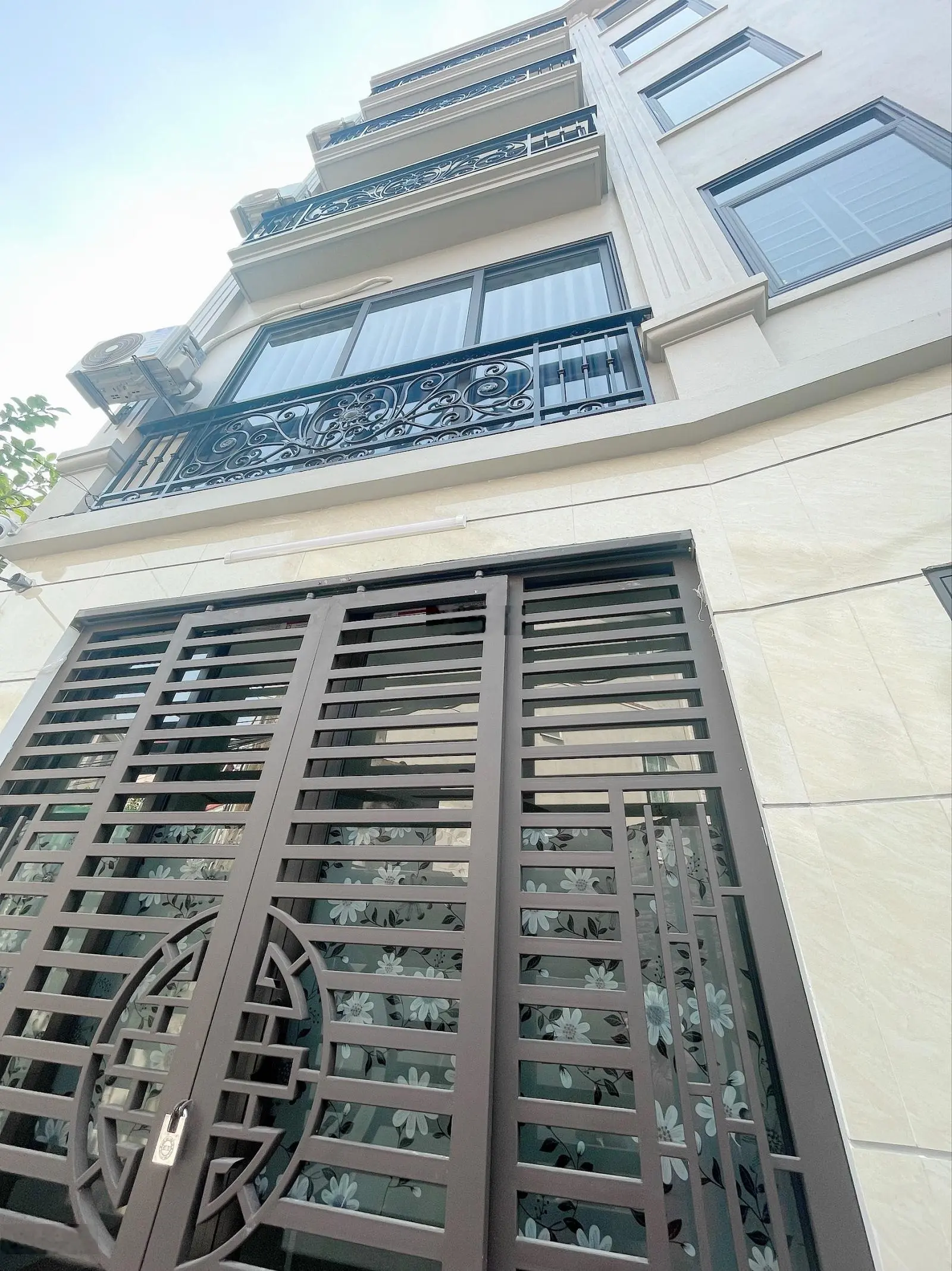 Hiếm! Tây Tựu, CHDV, 6P khép kín, DT 20tr/tháng. Chỉ 5 tỷ đồng. Phải nhanh 0985 387 ***