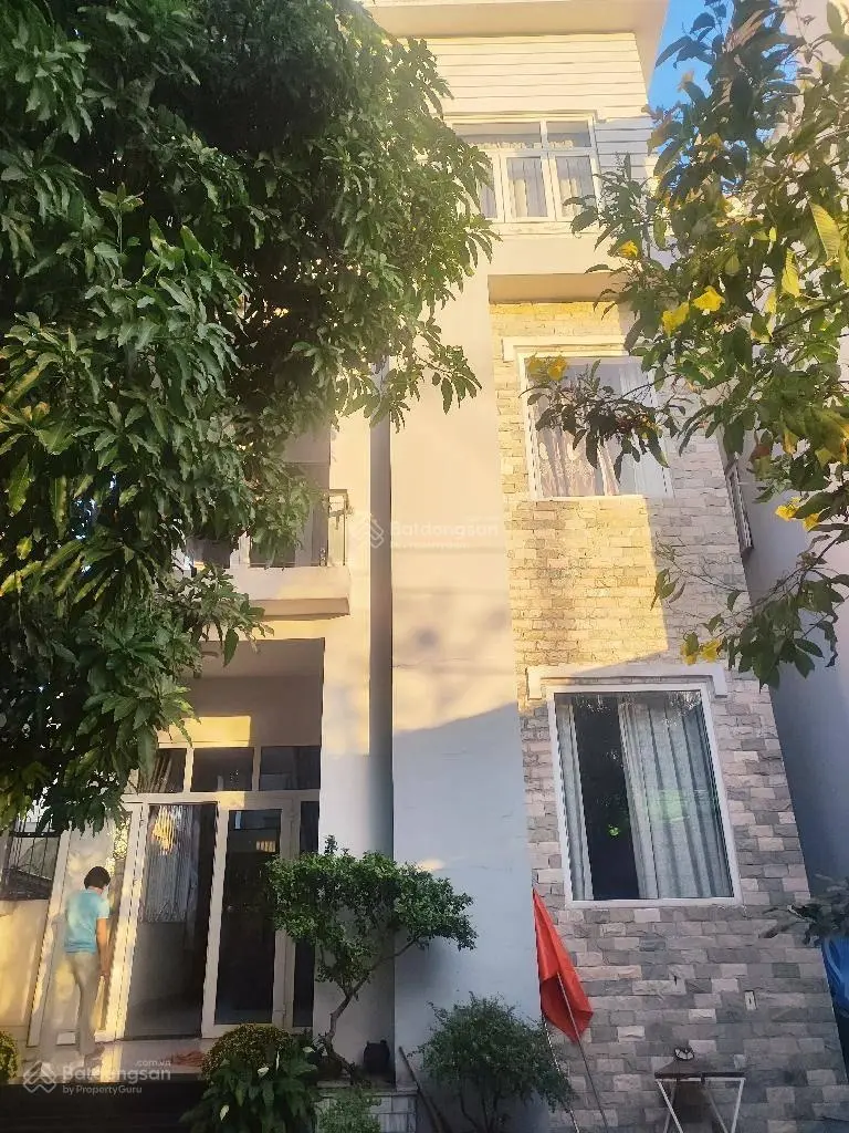 Bán biệt thự 4 tầng 204m2 ngang 9m mặt tiền đường 12m Man Thiện Tăng Nhơn Phú A, 19,5 tỷ