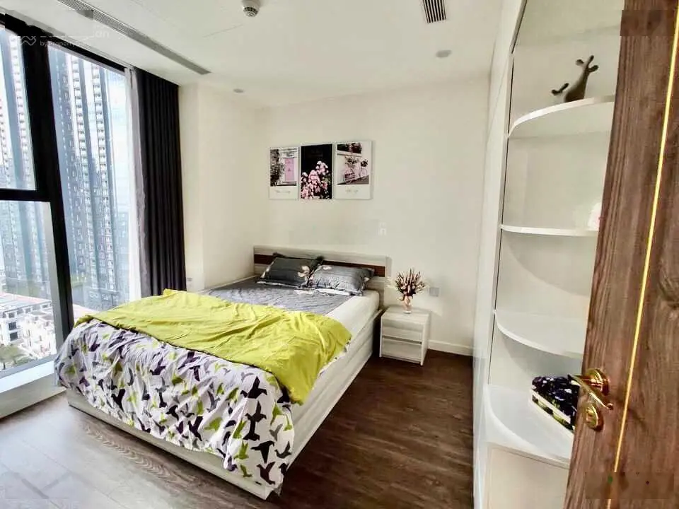 Bán nhanh căn 2 ngủ Sunshine City diện tích 72m2