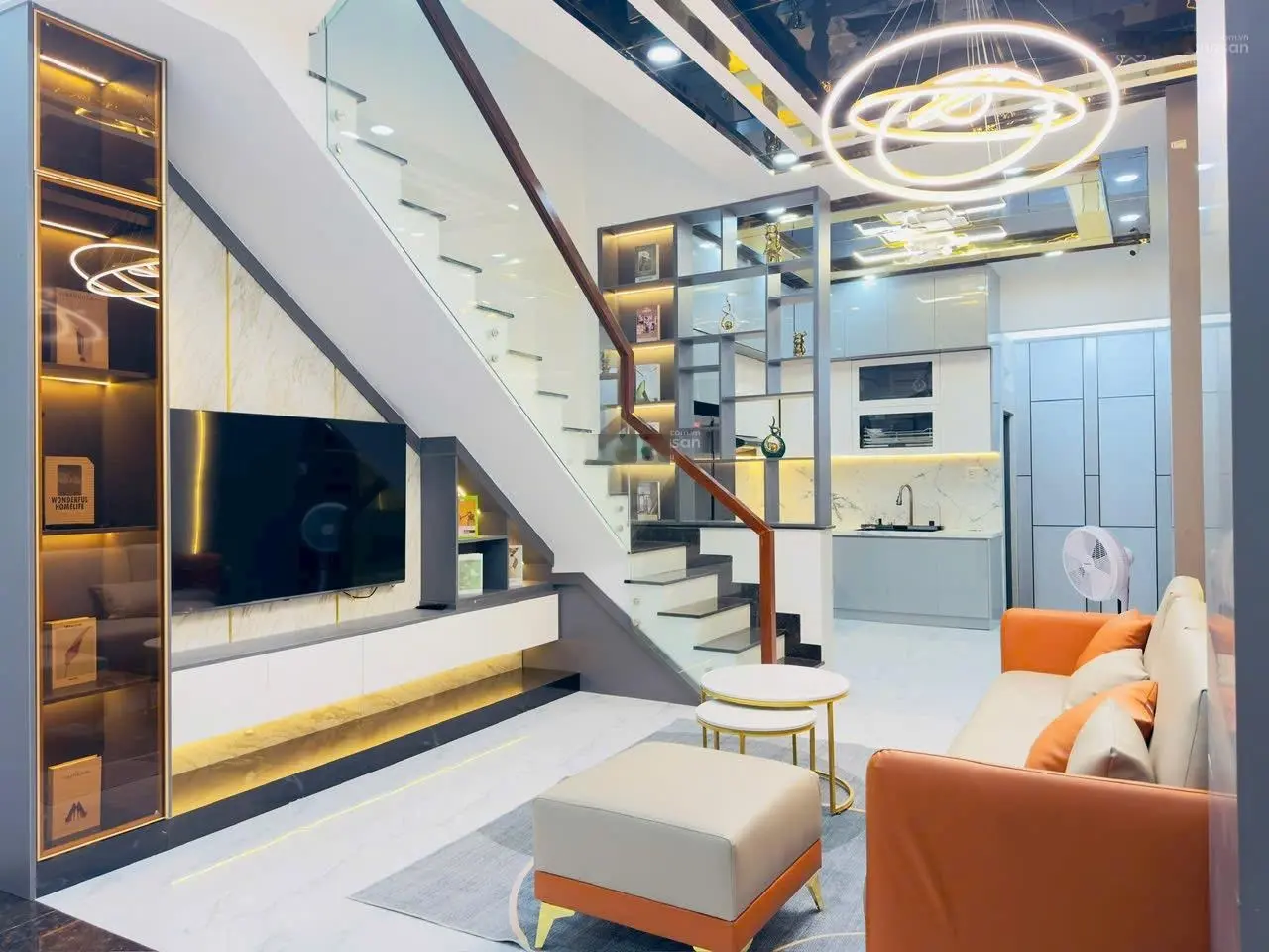 Nhà đẹp 4 tầng ô tô vào nhà đường 6m full nội thất chỉ 6tỷ390
