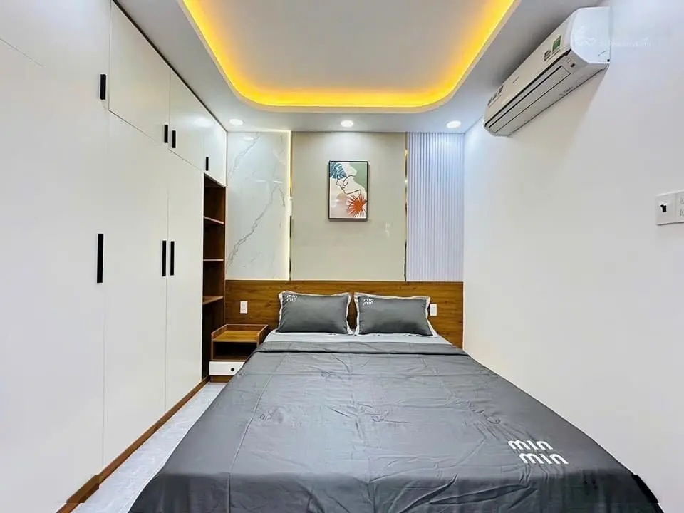 Bán lỗ 500 tr gấp căn nhà hẻm xe hơi Trương Quyền, Phường 6, Quận 3. Giá chỉ 4,9 tỷ 0906 806 *** Ngân