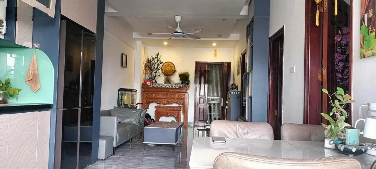 Bán căn hộ full đồ 81m2 giá nhỉnh 3.9 tỷ đẹp long lanh ban công Đông Nam